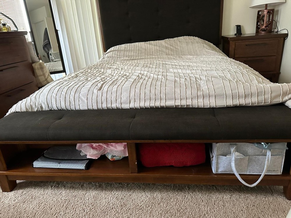 complete queen bedroom set