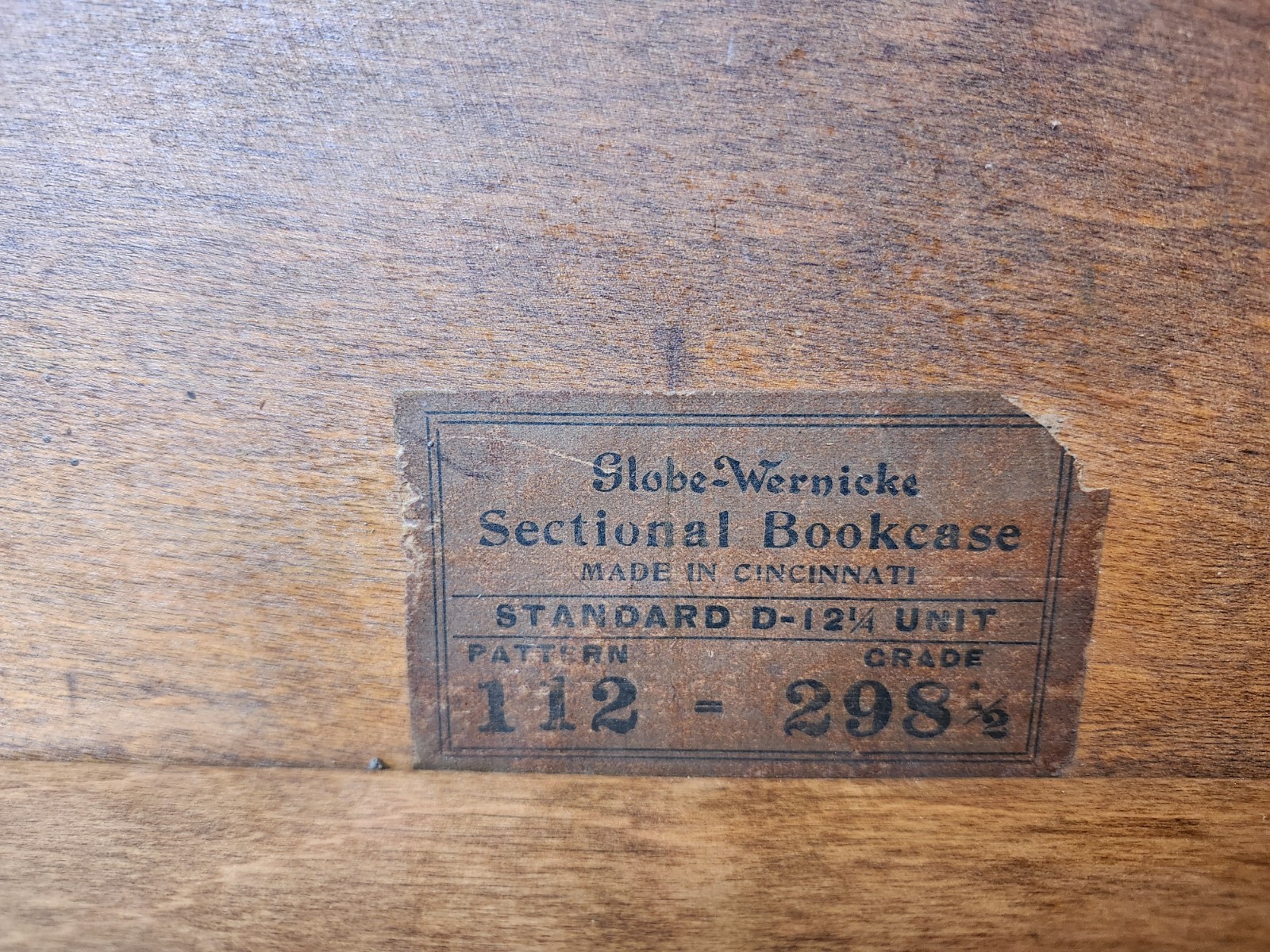 Globe-Wernicke Tiger Oak D 12 1/4 Grade 298 1/2 Section