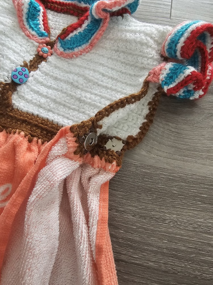 Homemade Hanging Kitchen Handtowels