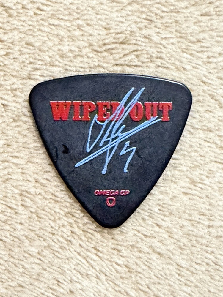 Raven “Mark Gallagher” Guitar Pick