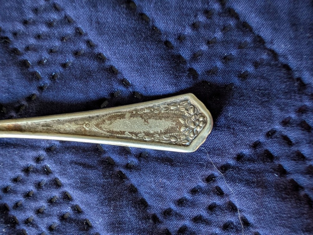 VINTAGE BRIDE SILVERPLATE SPOON 4.25 IN