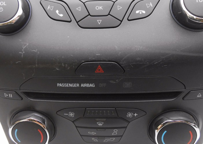 OEM Ford Edge Temperature Stereo Control Panel Faceplate-Scratches/Nicks