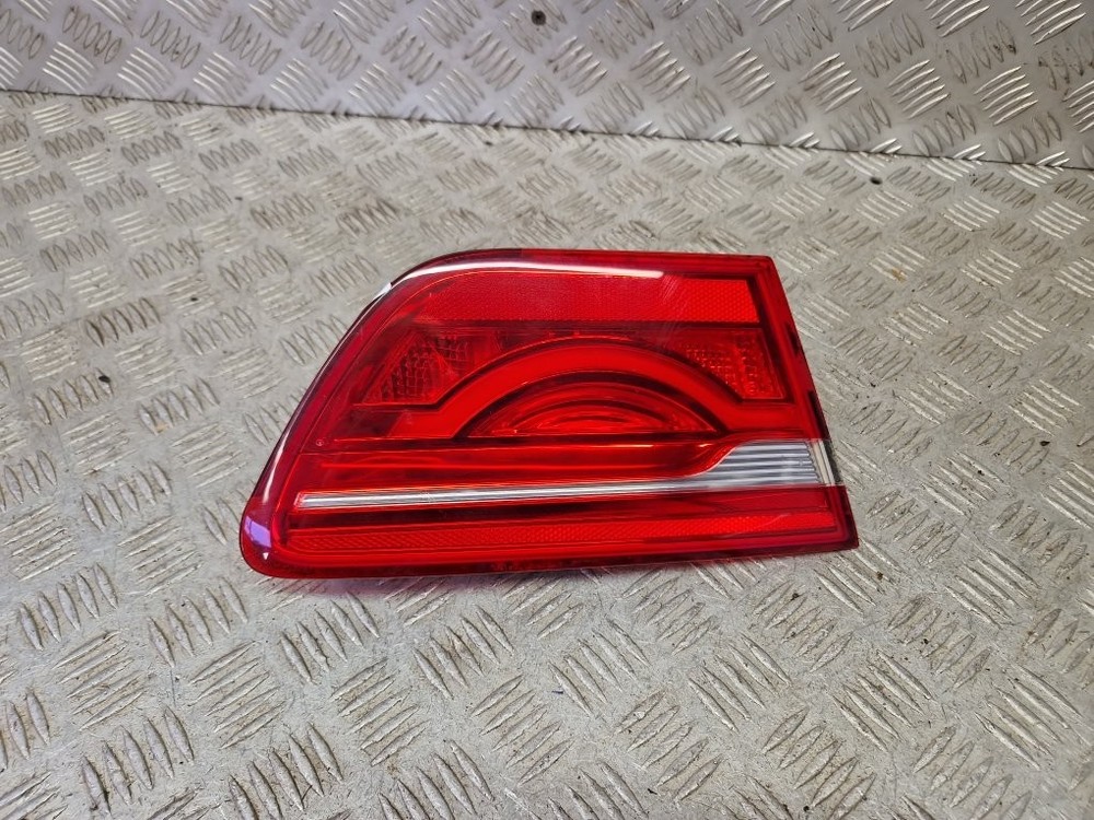 JAGUAR XE REAR LIGHT PASSENGER SIDE INNER 2015