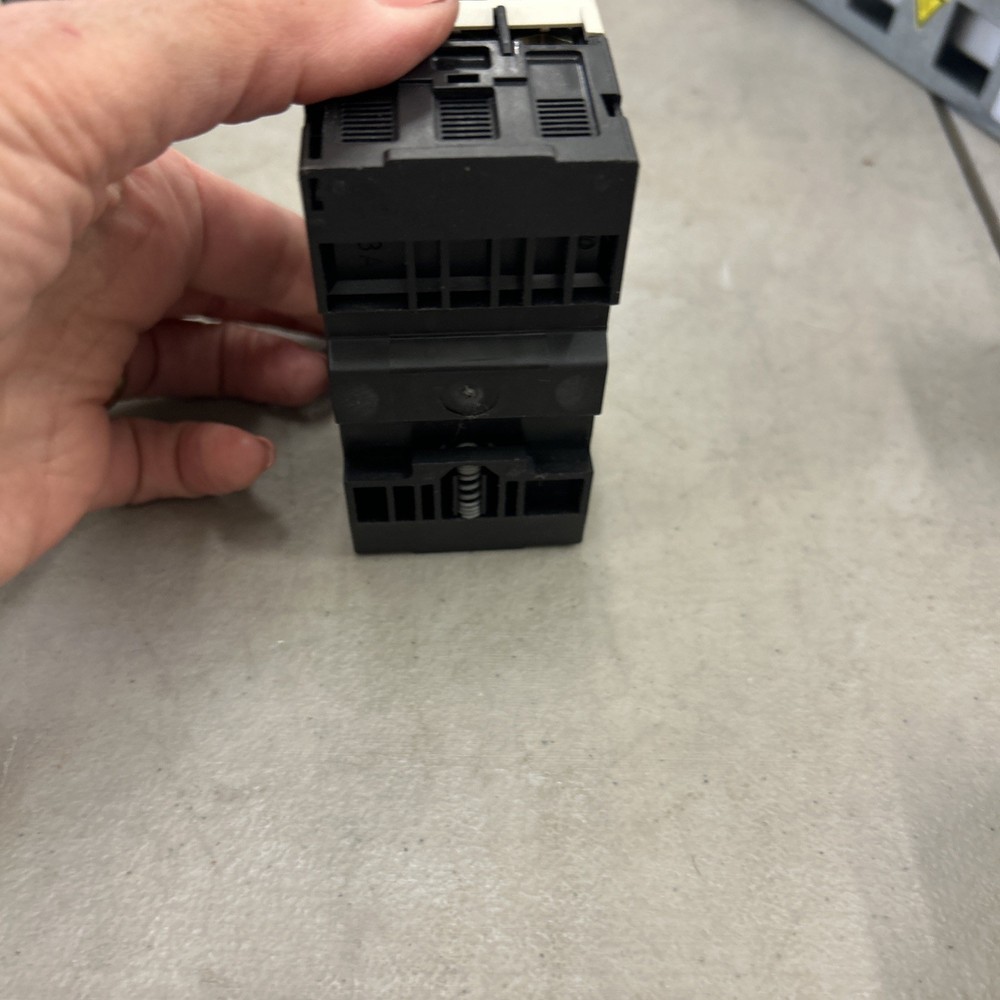 telemecanique contactor GV2-M04