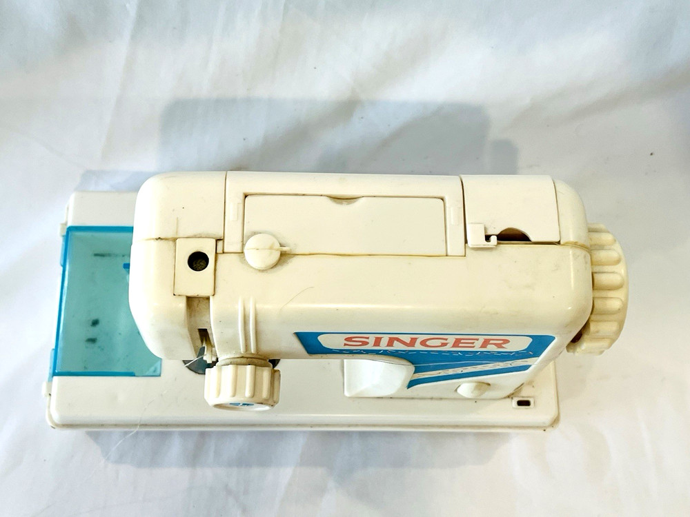 Vintage Singer Sewing Machine Child's Plastic Toy - Needs Work