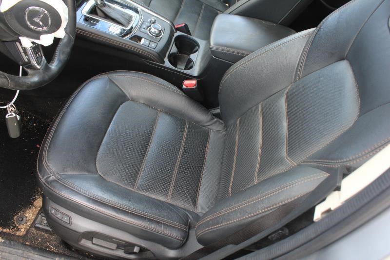 CX-5 2018 Camera/Projector 590621