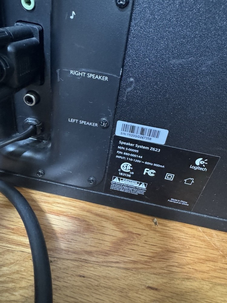 Logitech Z623 THX 2.1 Speaker System with Subwoofer Works