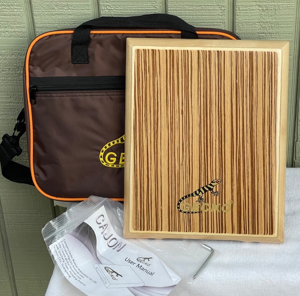 GECKO Cajon & Case Flat Hand Drum Pad Percussion Instrument