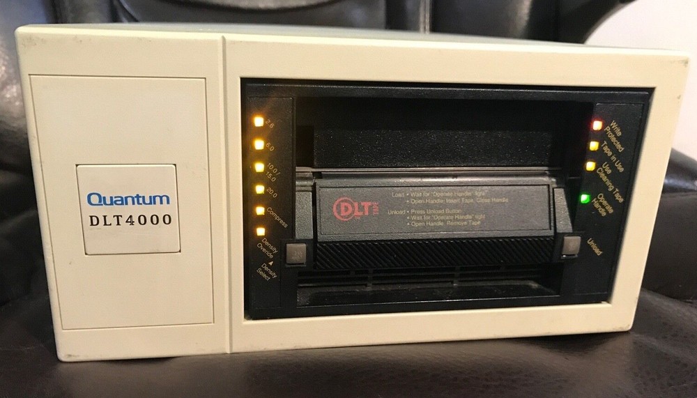 Quantum DLT4000 TH5BA-YF External Tape Drive Made in USA