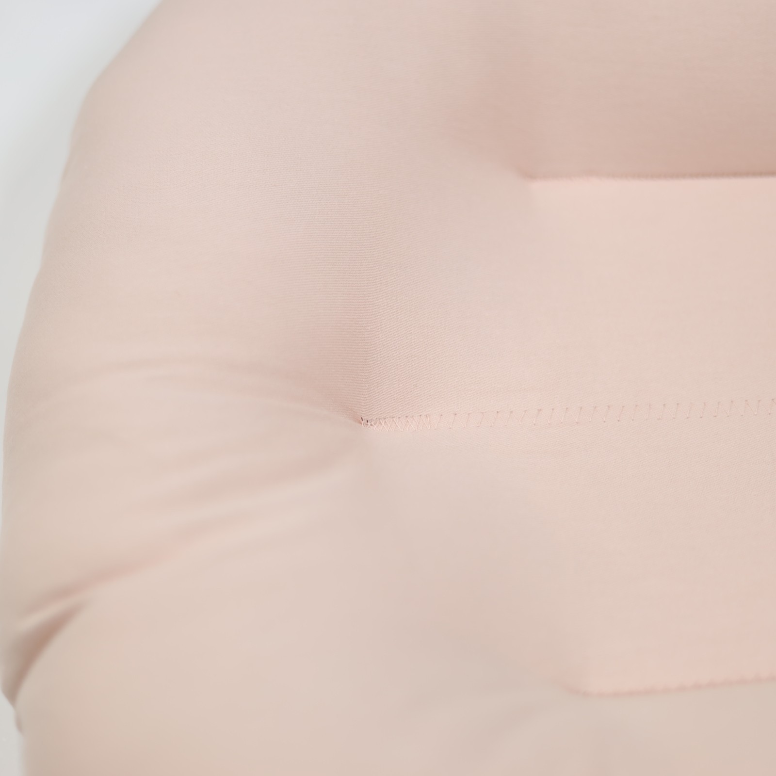 Snuggle Me Lounger Petal Light Pink