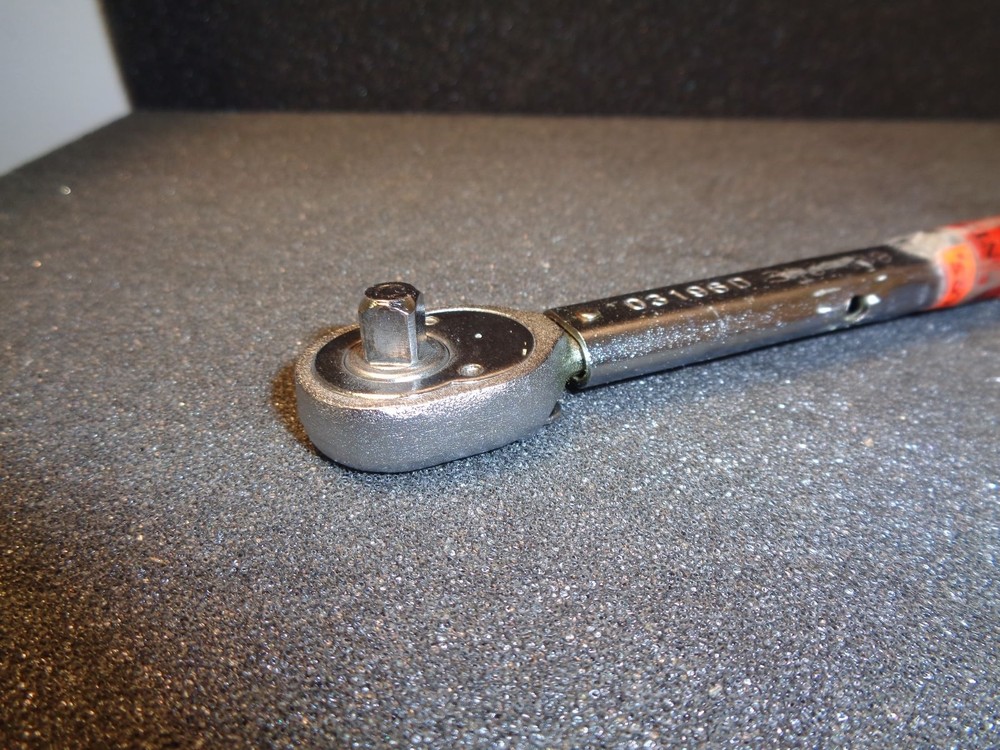 Tohnichi Adjustable Torque Wrench 60QL-A