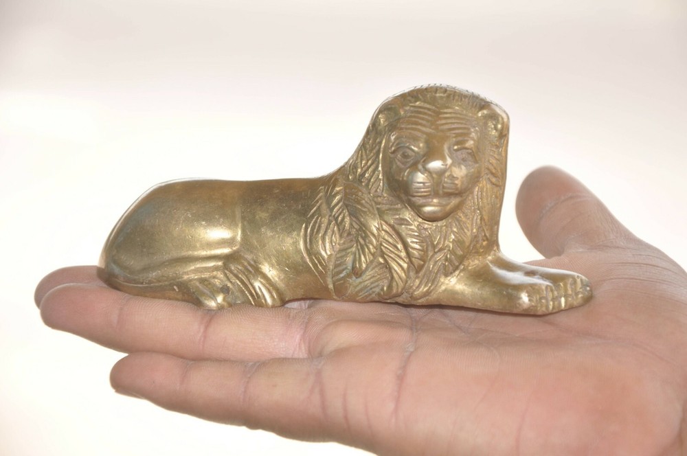 Old Brass Solid Fine Quality Engraved Handcrafted Lion Figurine