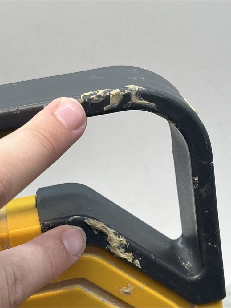 utilitech 1500-lumen portable work light. Used. {53}