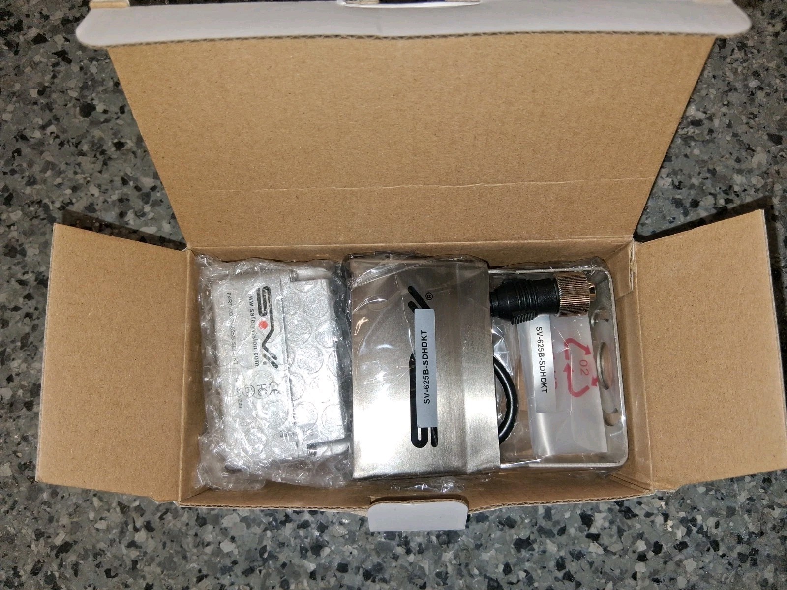 AUTHENTIC GENUINE SAFETY VISION SV-625B-KIT SV625B BRAND NEW
