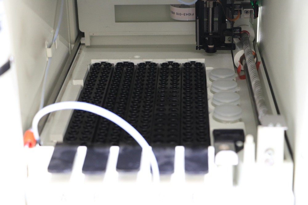 * THERMO FINNIGAN SURGEYOR AUTOSAMPLER