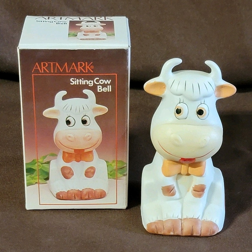 Artmark Sitting Cow Bell 1987 With Box