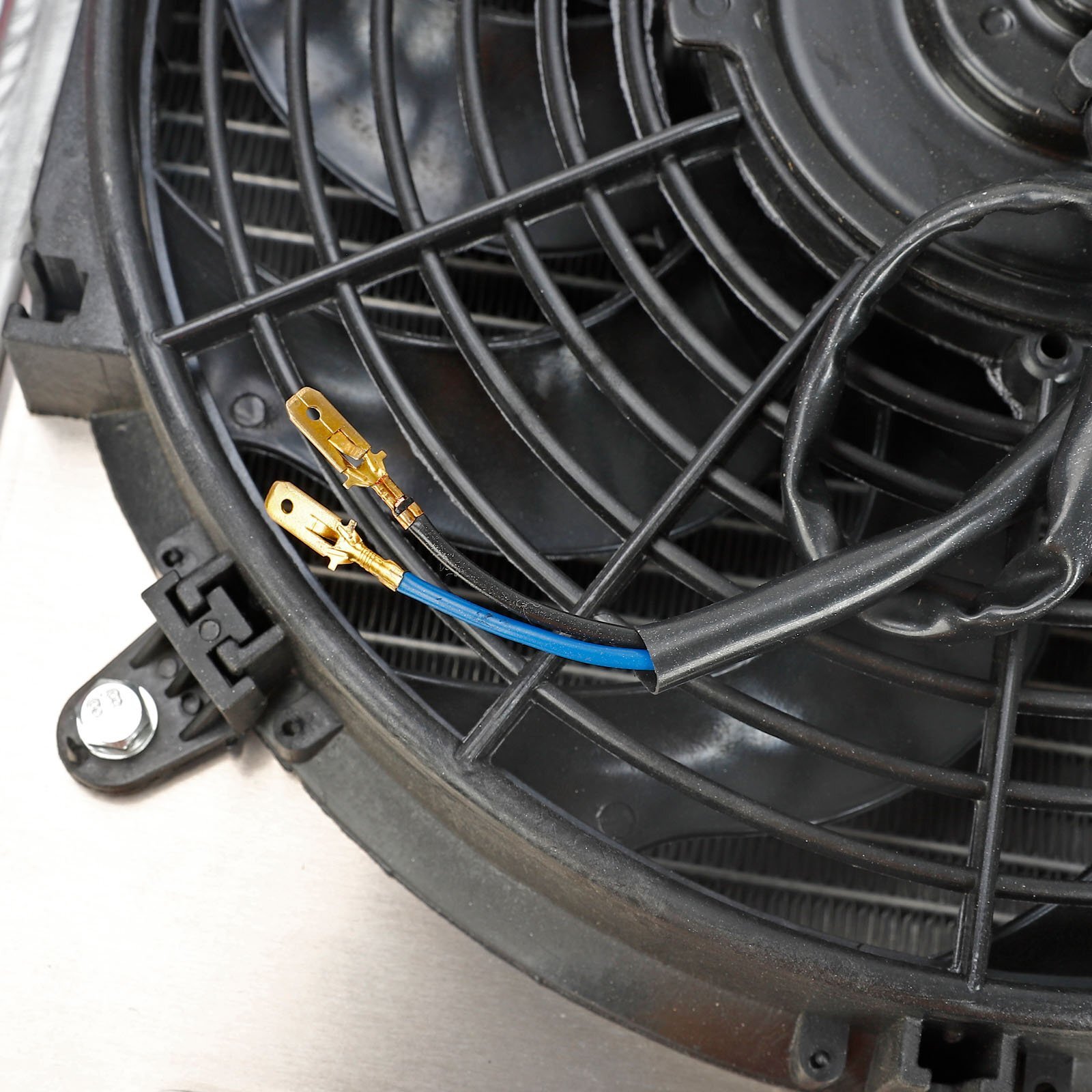 For Chevy 1970-1981 Camaro/1978-1987 Monte Carlo 3 Row Radiator+Shroud Fan+Relay