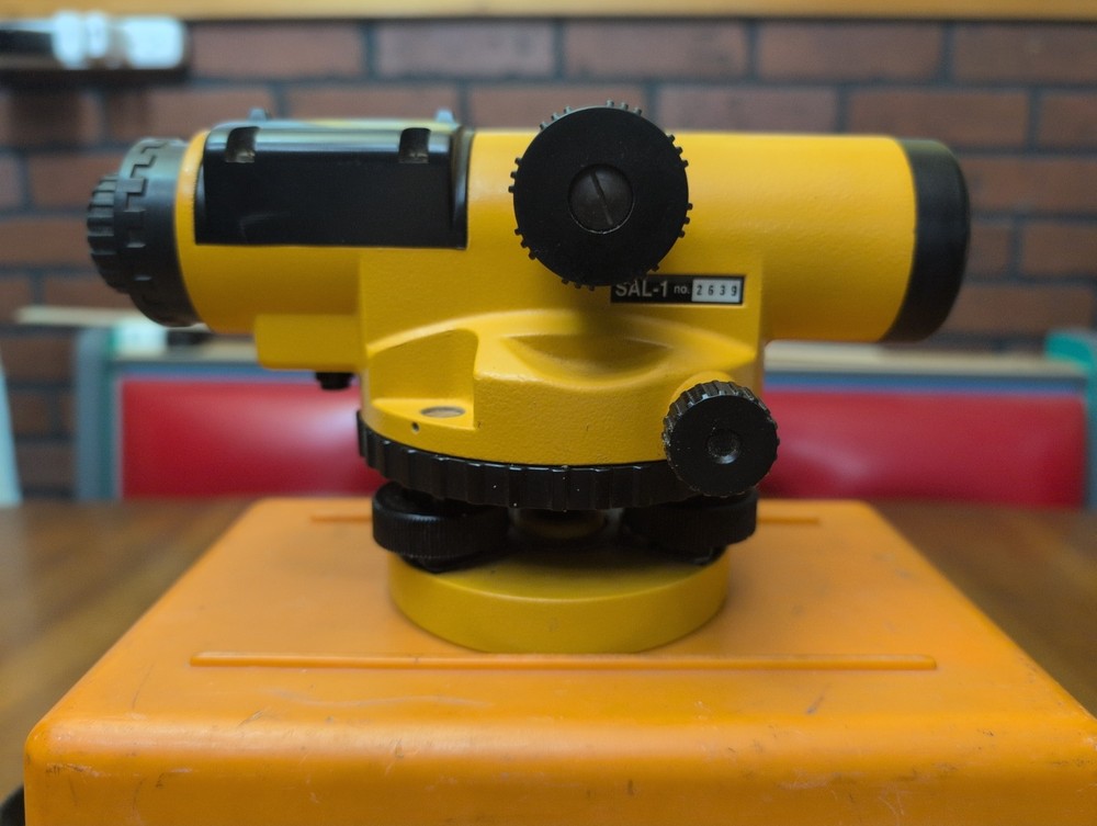 Berger SAL-1 Auto Level Builder Surveyor Level Works With Case