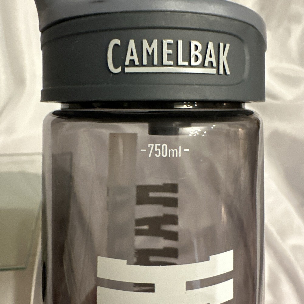 Camelbak HARVARD Eddy Bottle With Straw