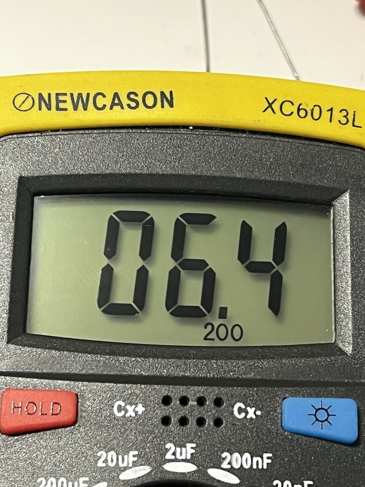 Capacitor Meter Digital Capacitance Tester 200Pf~20Mf XC6013L Used