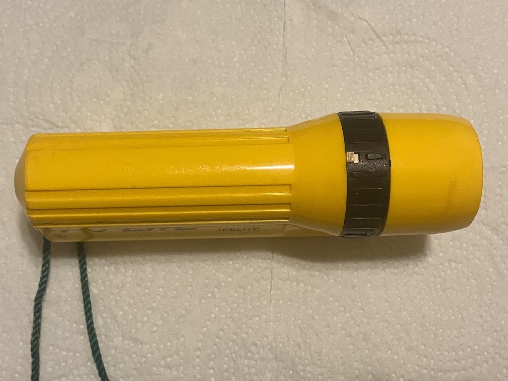 Ikelite PC Lite Diving Flashlight. Good working condition