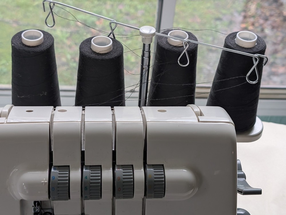 Juki Dragonfly 14U554AD Overlocker 4 Thread Sewing Machine-Used