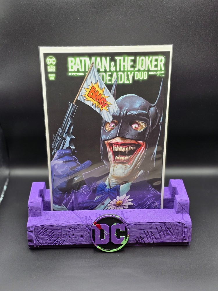 Joker - DC Comics - Comic Book Display Stand CGC, CBCS, Non-Graded Comics