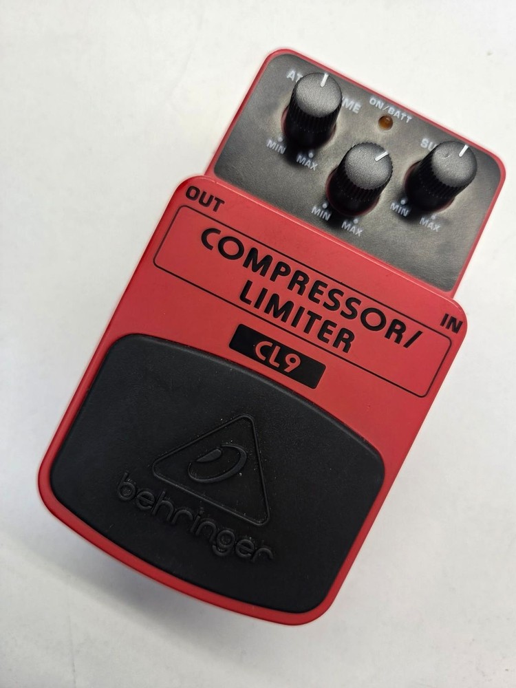 Behringer Compressor/Limiter CL9 Limiter Guitar Effect Pedal / TESTED