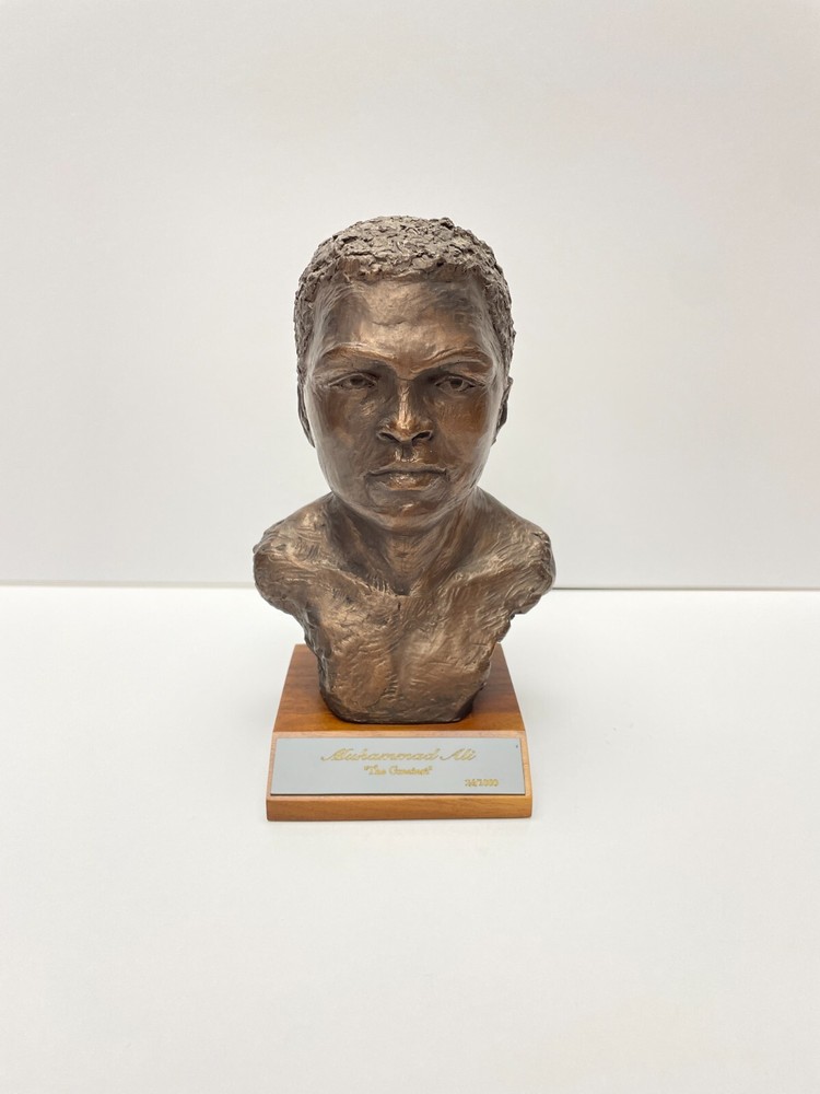 Muhammad Ali Statue by Brad Lorang 2003