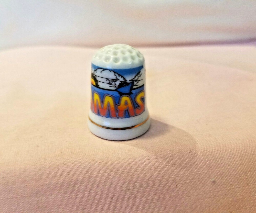 FINE PORCELAIN THE BAHAMAS THIMBLE
