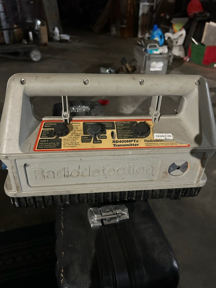 Radiodetection RD400HPTx Transmitter 65kHz 33kHz Cable & Pipe Locator