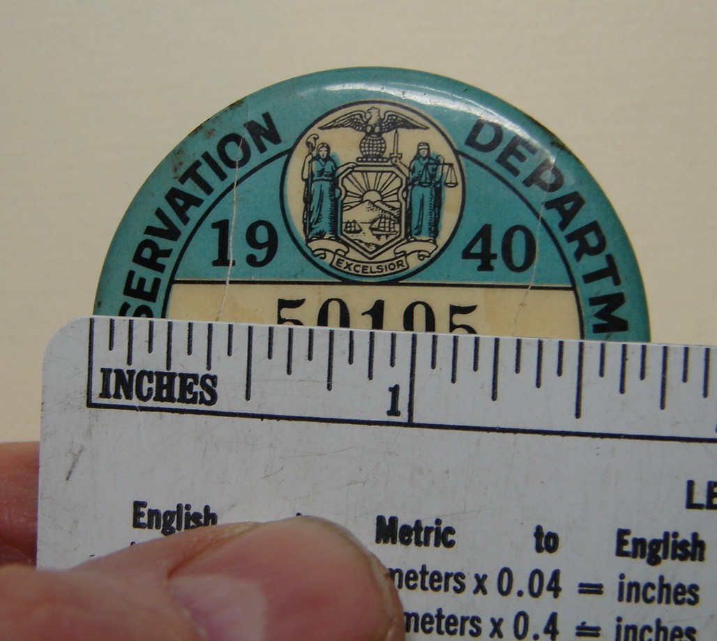 1940 NY State Conservation Departtment Hunting Fishing License Button Pinback