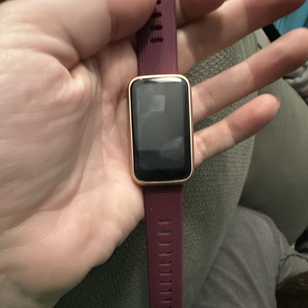 Purple Activity Tracker pedometer with Charging Cable