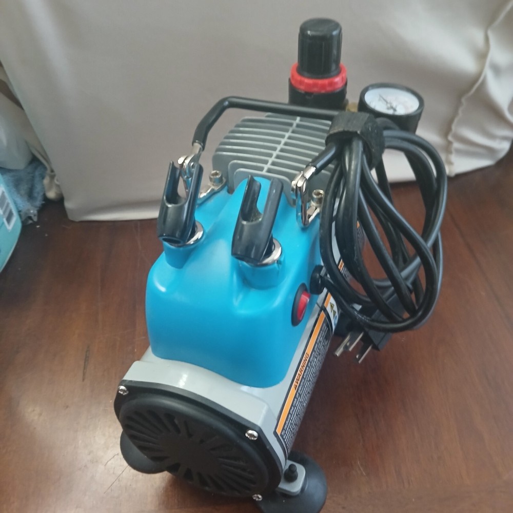 Avanti Airbrush Compressor/Used