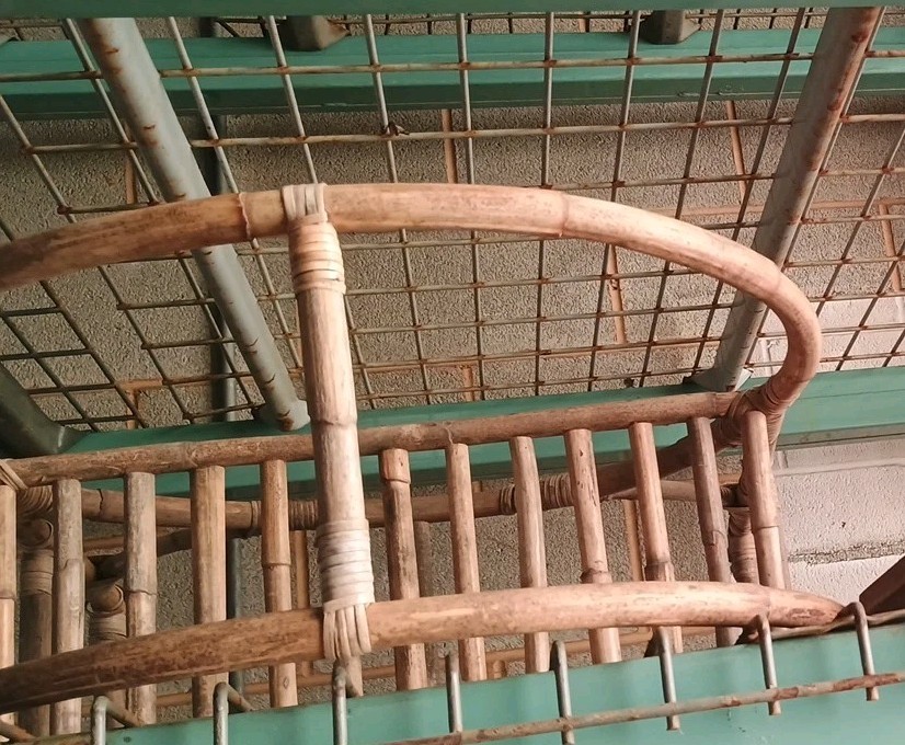 Vtg Mid Century Bamboo Shelf Unit Freestanding Circular Bookcase Etagere 35"x23"