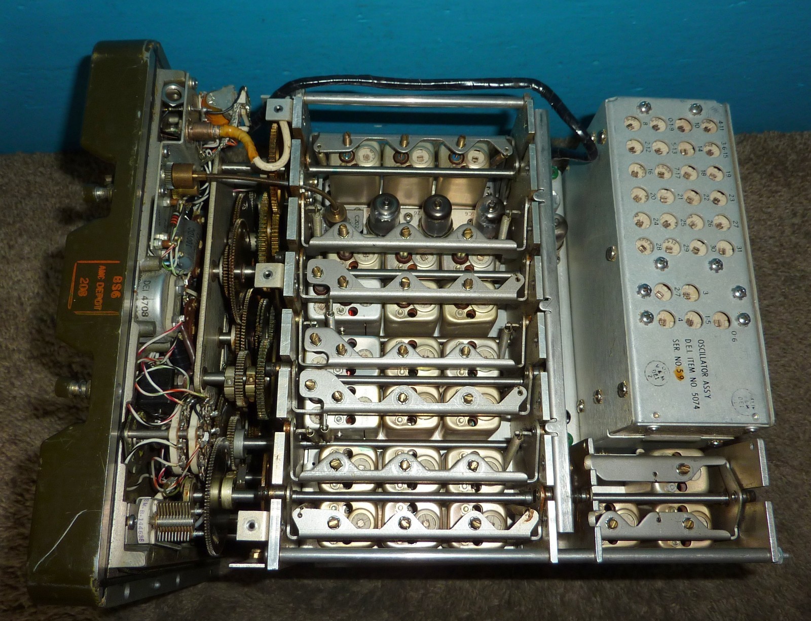 US Army Signal Corps R-392/URR Radio Receiver Dubrow Parts Only As-Is