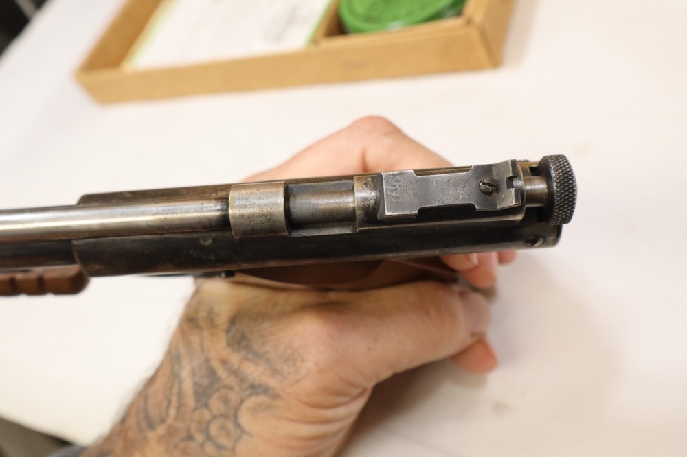 Benjamin Target Pistol, model 130 "Benjamin Franklin" w/box & papers