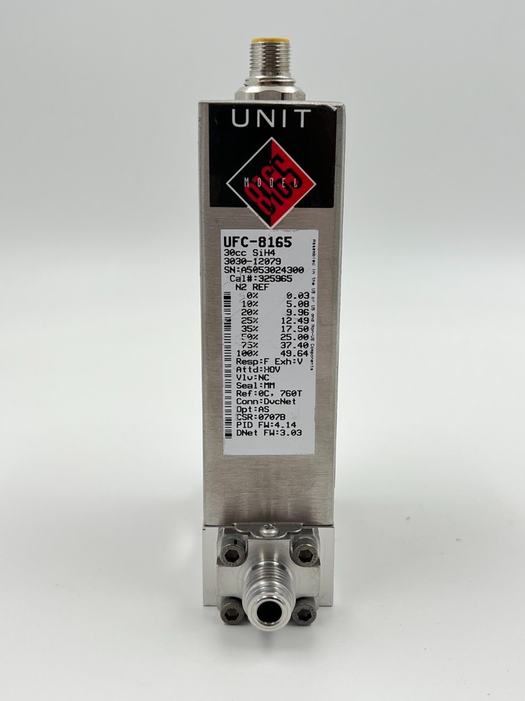 Unit Instruments UFC-8165 Mass Flow Controller AMAT 3030-12079