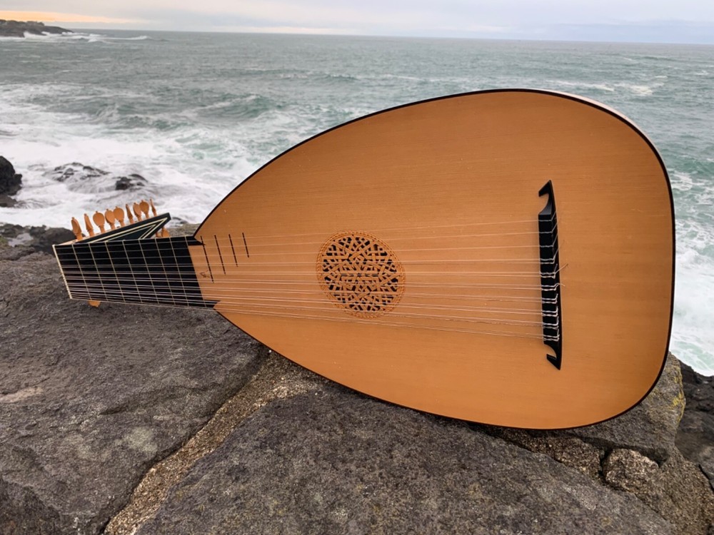 10 course Lute - Robert Lundberg