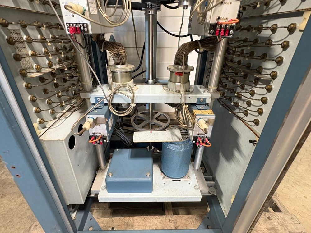 Scanivalve Corporation Multiple Scanivalve System w/ Digital Interface Unit