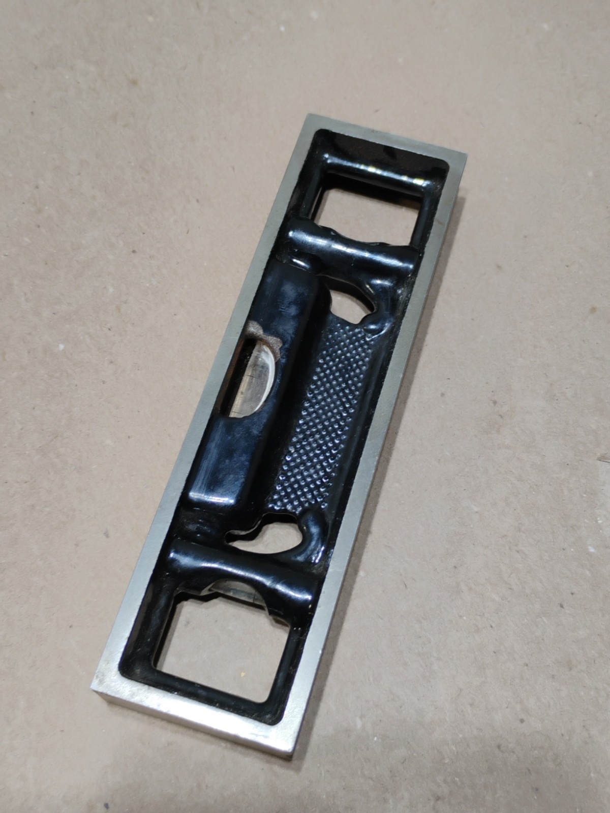 Vintage Starrett No. 132 Iron Level 6" Machinist Level w/ Original Box