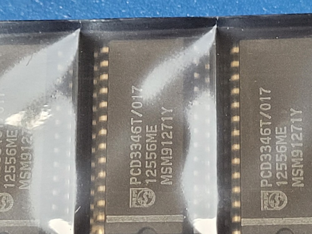 (5 PCS) PCD3346T Microcontroller 8-Bit MROM 8048 CPU 10MHz CMOS SOIC-28