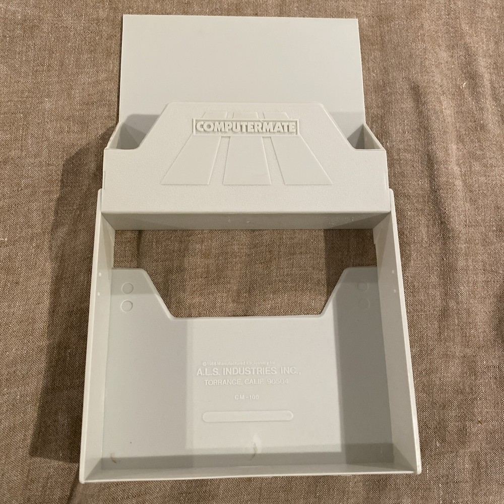 Computermate, Vintage 5.25" Floppy Disk Storage, Folding Container (Beige) 1986