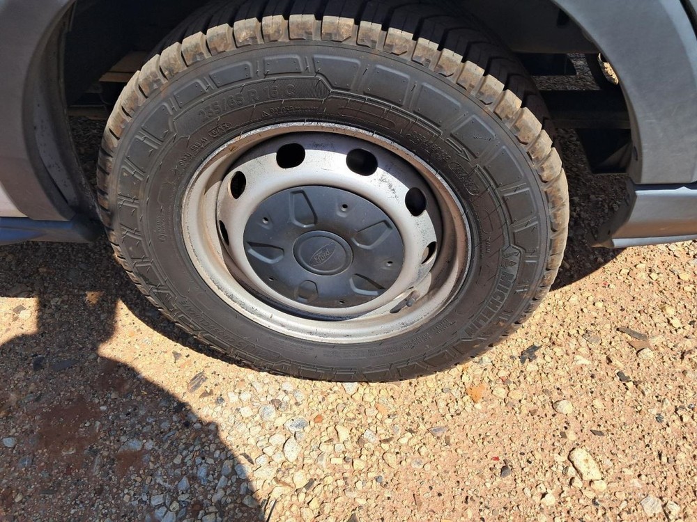 TRANSIT25 2017 Glove Box 4812348