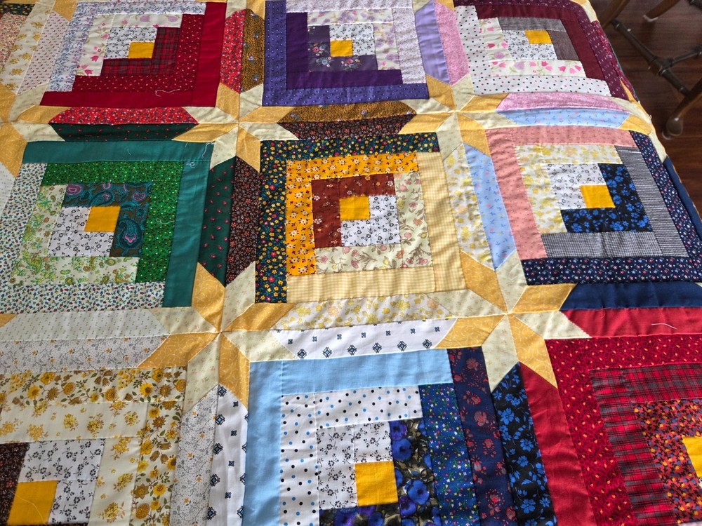 Handmade Log Cabin & Star Patterned Quilt 70" x 74" #11