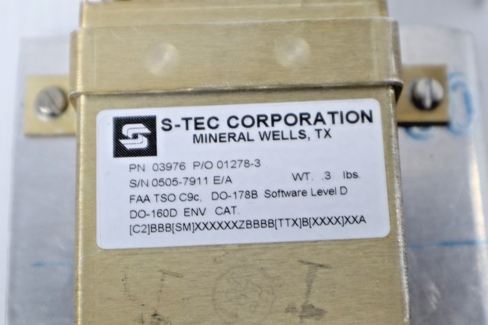 S-TEC GPSS Roll Steering Converter 03976 with Connectors