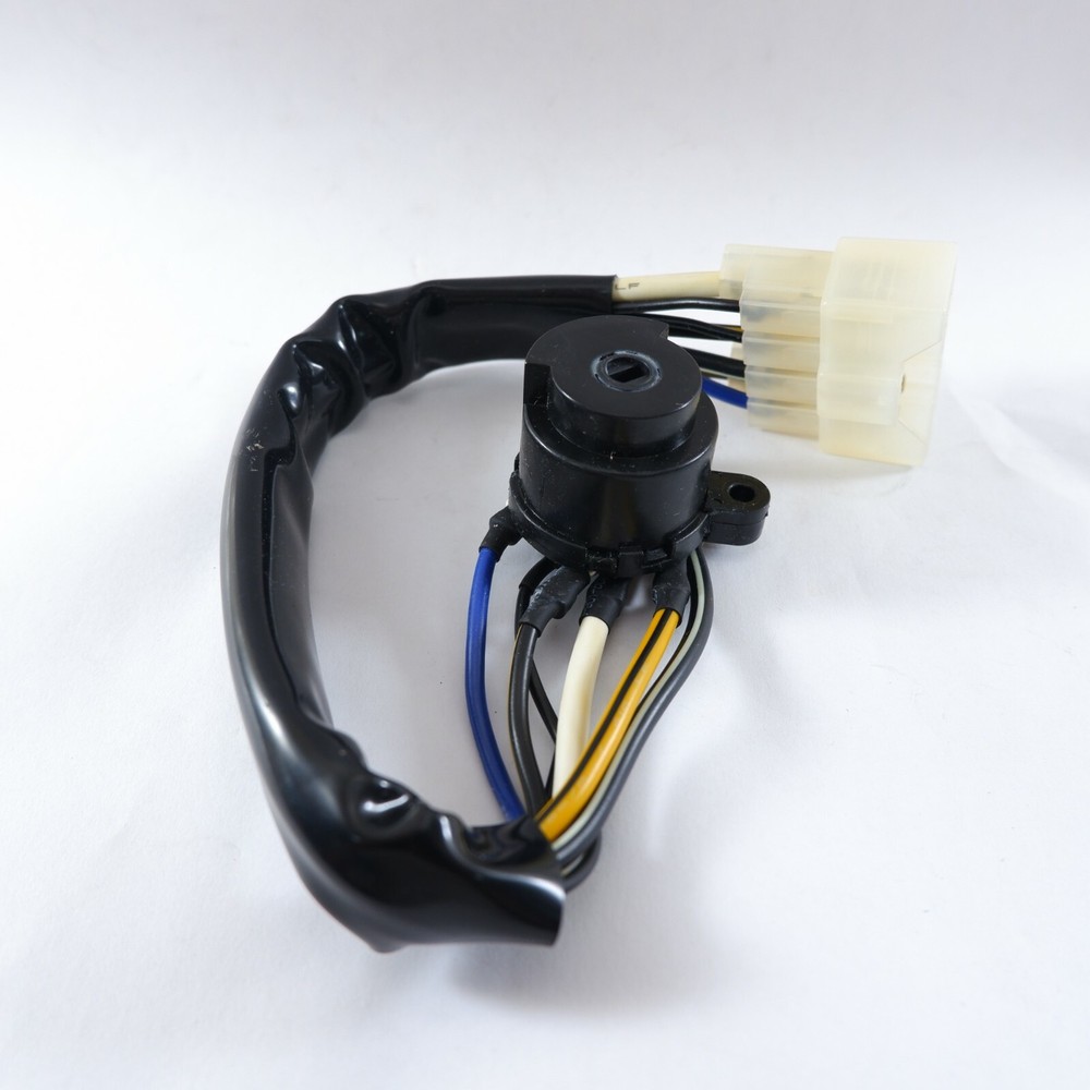 SUZUKI SIDEKICK TRACKER VITARA IGNITION SWITCH Brand New