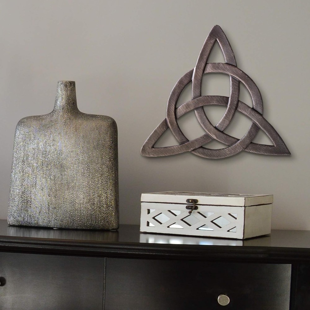 Rustic Brown Metal Irish Trinity Knot Wall Hanging