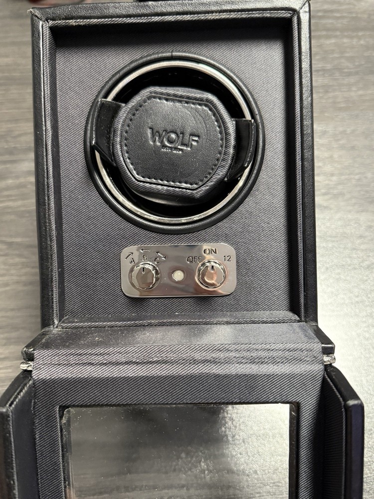 WOLF Heritage Module 2.1 • Automatic Single Watch Winder & Accessories (Black)