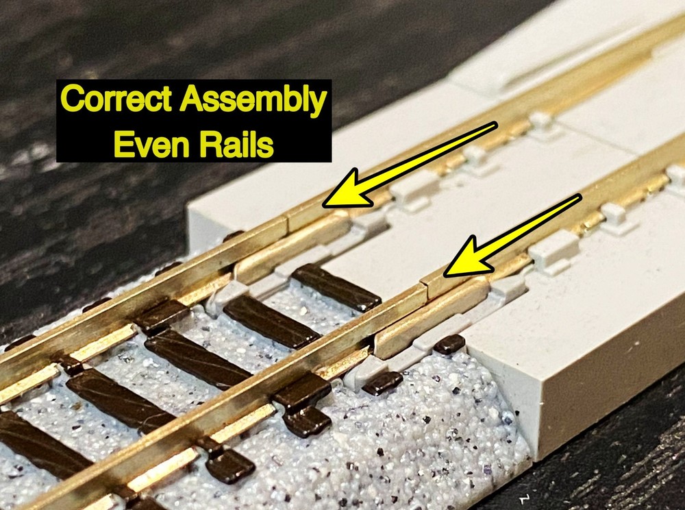 Kato N Scale Unitrack 4x8 3 Ring Layout Set + Digitrax DCS52 DCC